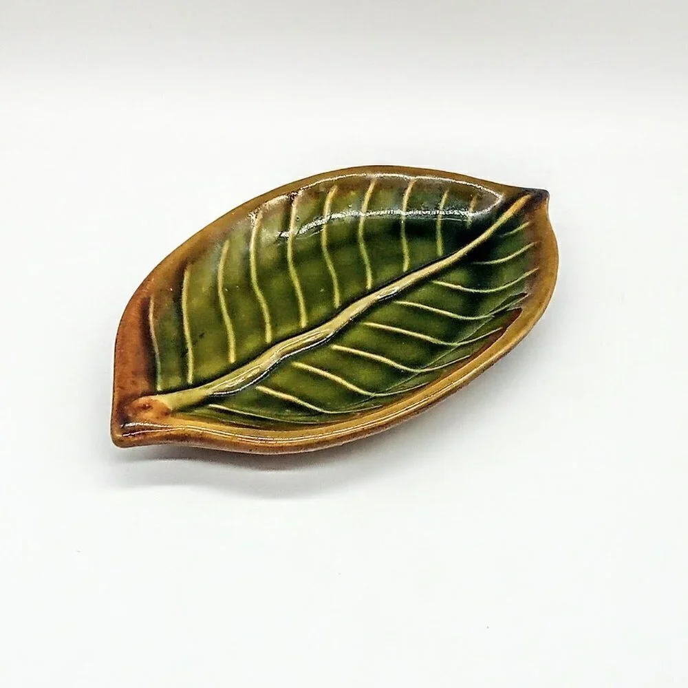 Set of 3 Pier 1 Green Leaf Ceramic Nesting Trays